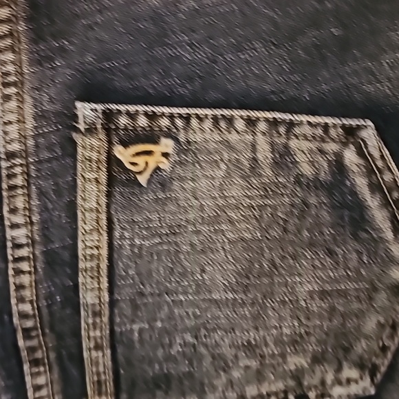 VIP Jeans - Picture 11 of 13